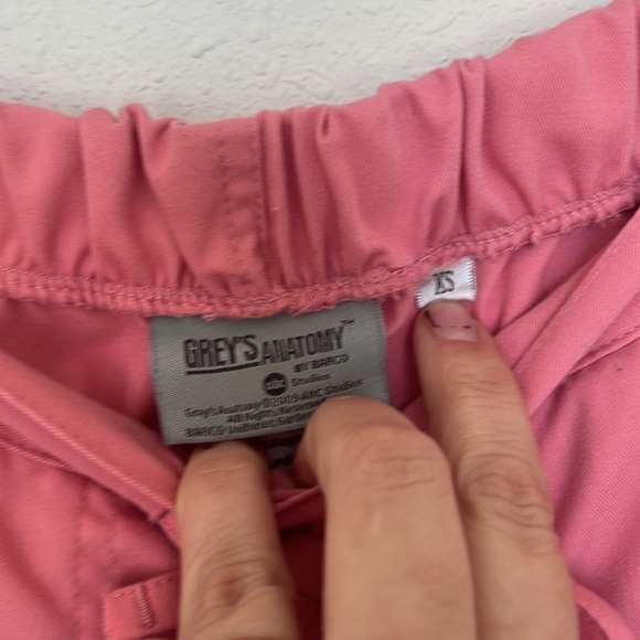 Grey’s Anatomy Retro Scrubs - Picture 4 of 6